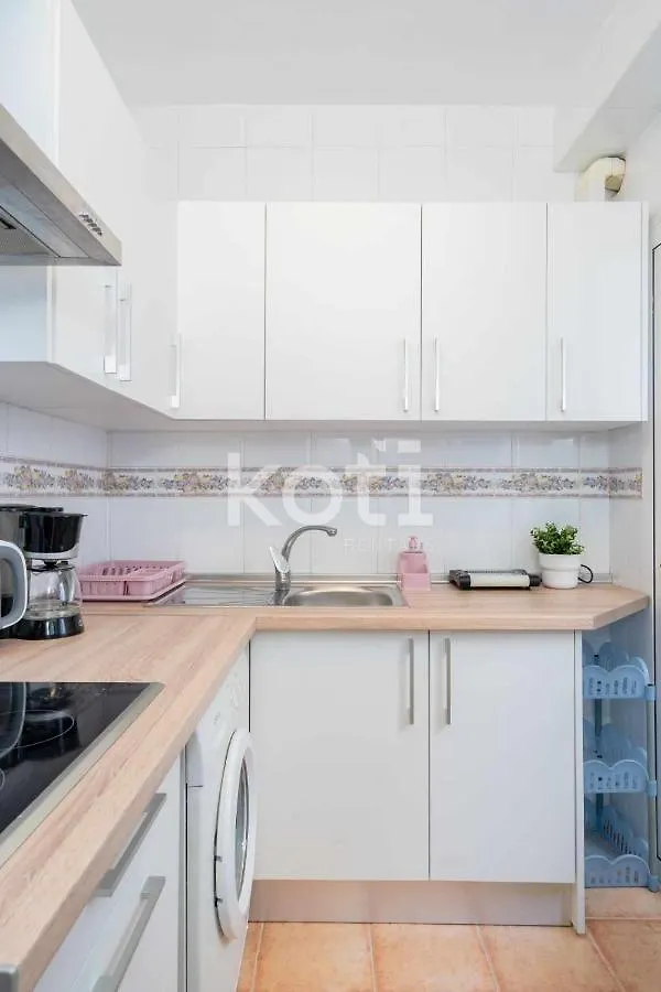 Koti Rentals - Plaza Chinorros Fuengirola