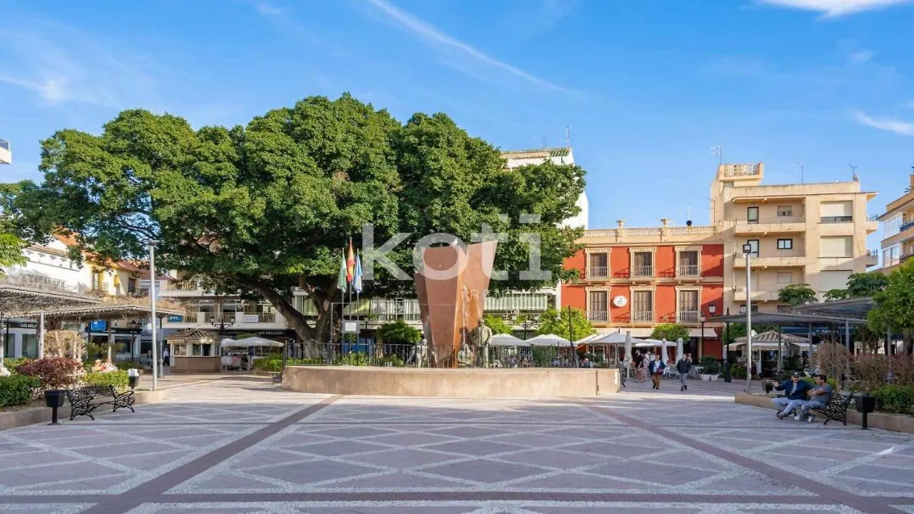 Koti Rentals - Plaza Chinorros Fuengirola Appartement