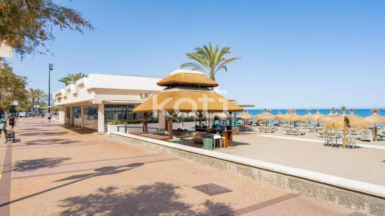 Koti Rentals - Plaza Chinorros Fuengirola 0*,